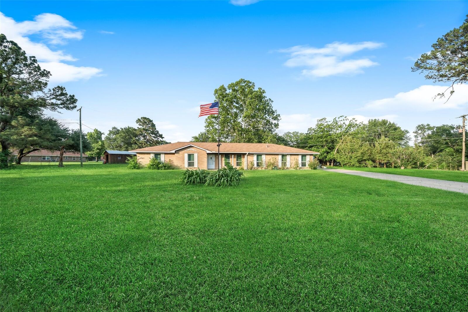Property Photo: 104 Rankin Road TX 75862
