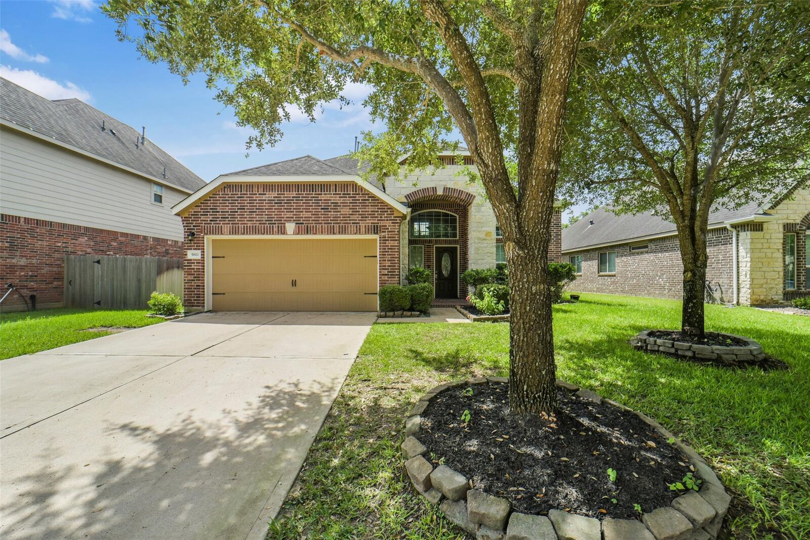 Property Photo: 5811 Micah Lane TX 77471