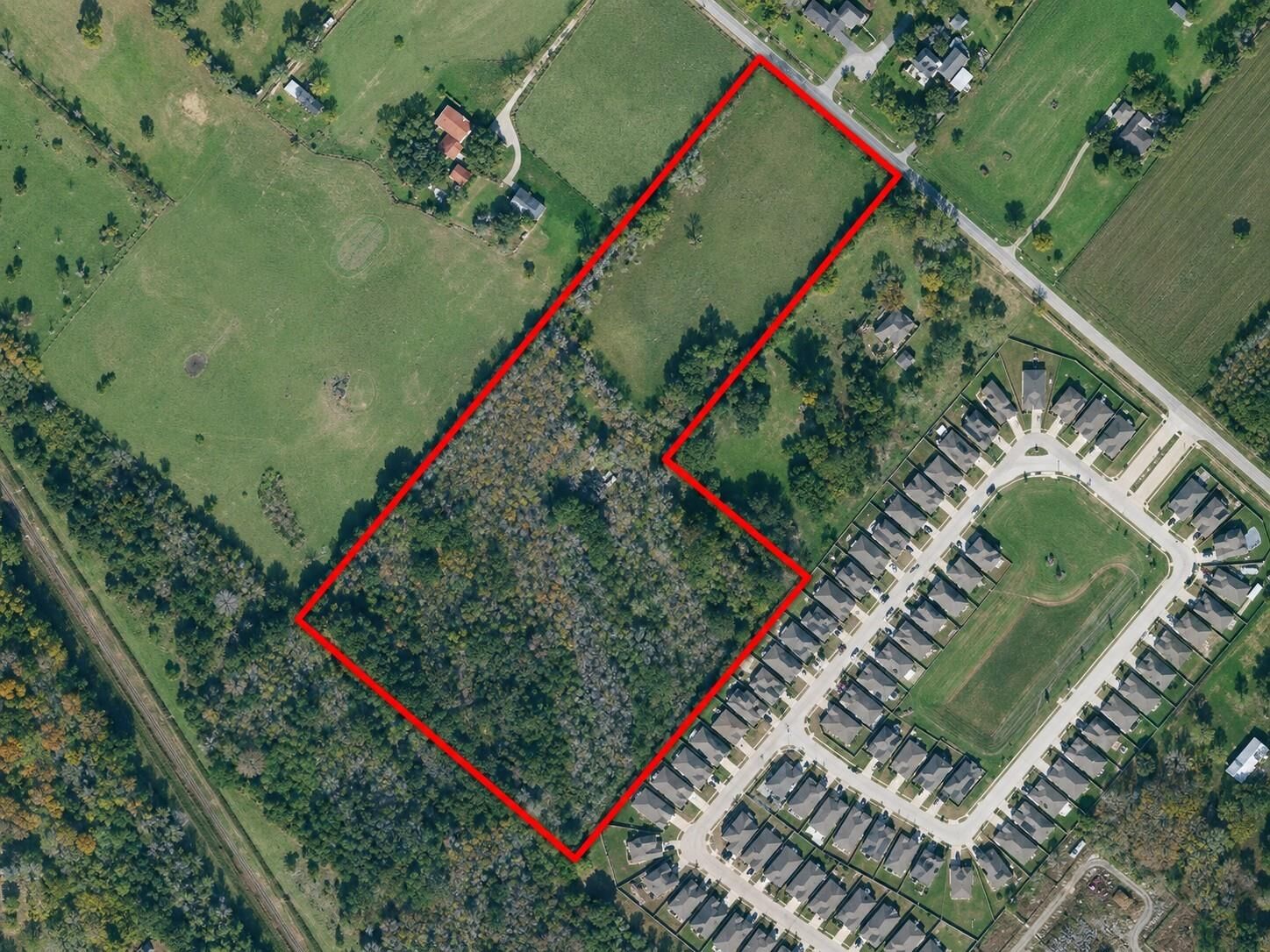 Property Photo: 1355 County Road 145 TX 77511