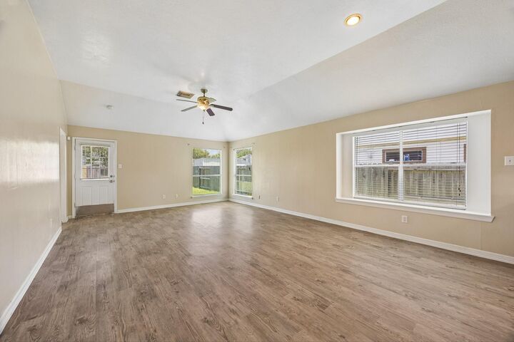 Property Photo: 7430 Bahia Lane TX 77489