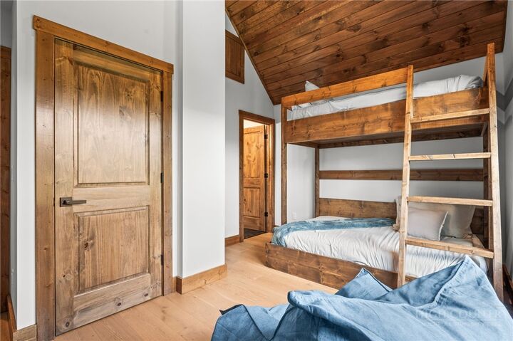 Property Photo: 1030 High Valley Overlook NC 28604