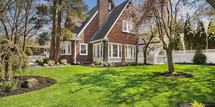 Property Photo: 206 Lakeview Ave NJ 07605