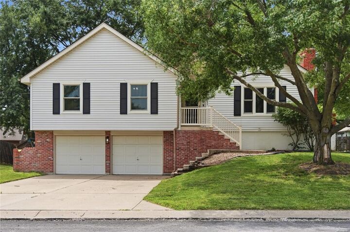 Property Photo: 2123 NW 8th Street MO 64015
