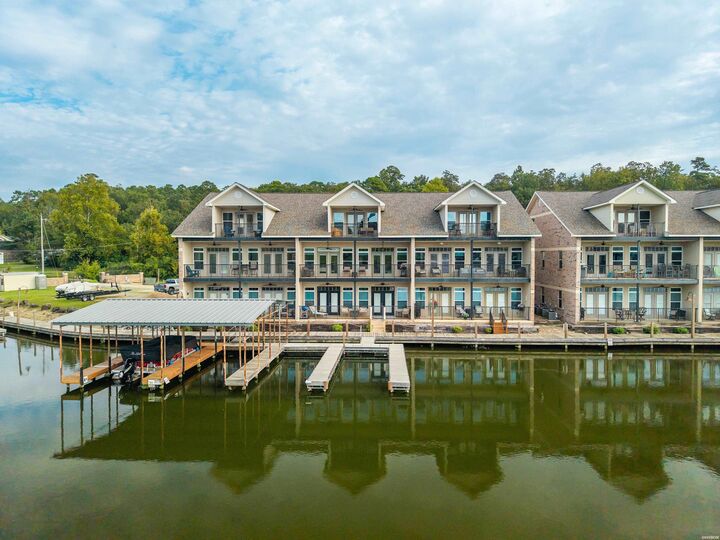 Property Photo:  532 Grandpoint B-4  AR 71901 