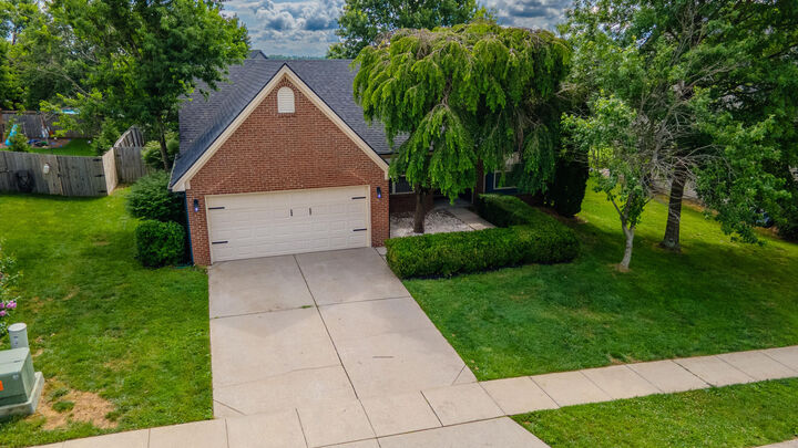Property Photo: 309 Ravenwood Place KY 40475