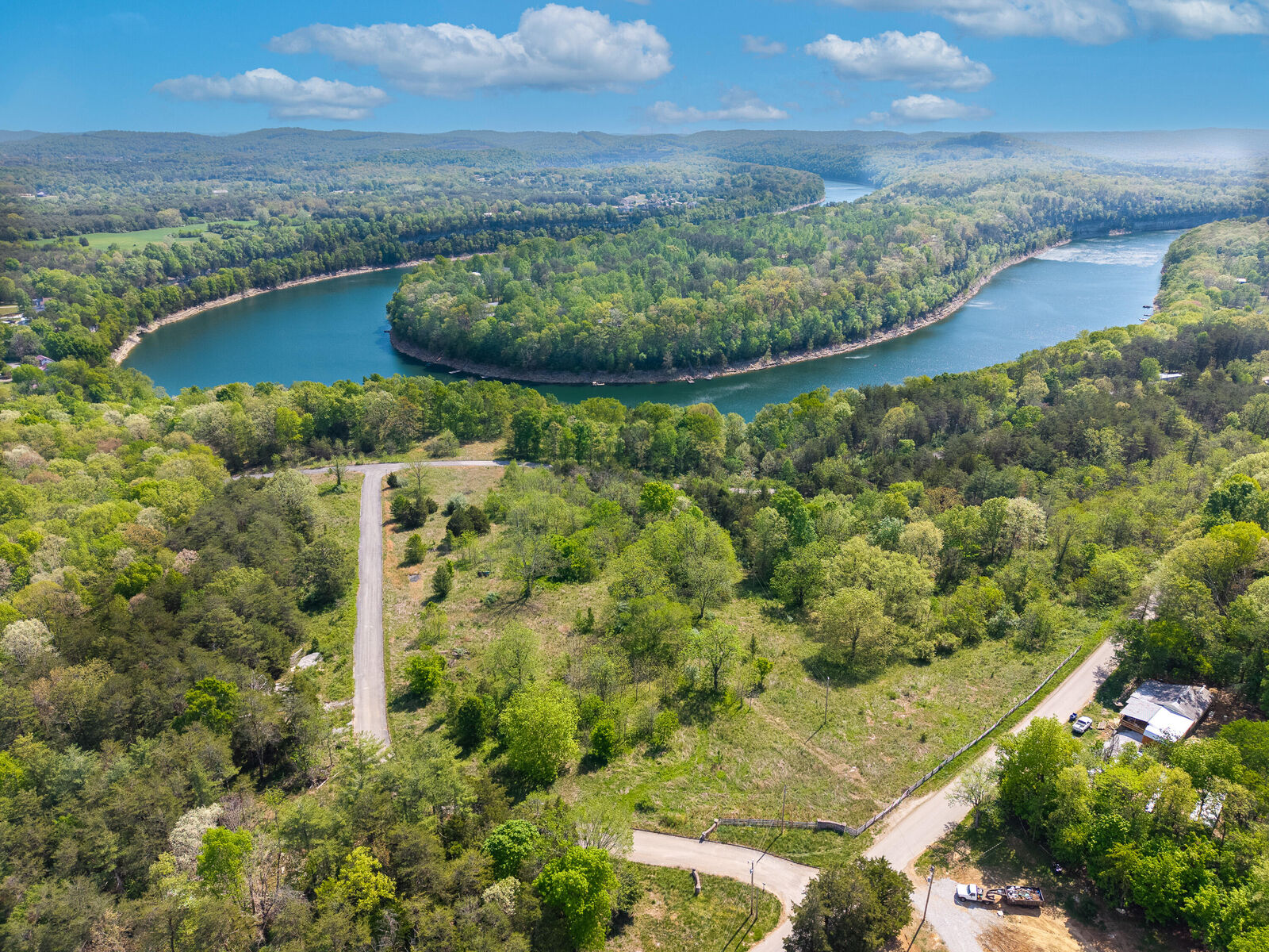 Property Photo: 028 Aderholt Road KY 42518