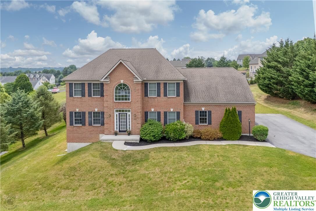 Property Photo: 5520 Skyline Drive PA 18078