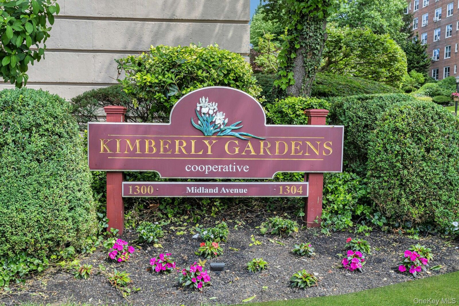 Property Photo: 1300 Midland Avenue A30 NY 10704