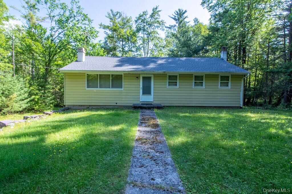Property Photo:  810 Ulster Heights Road  NY 12428 