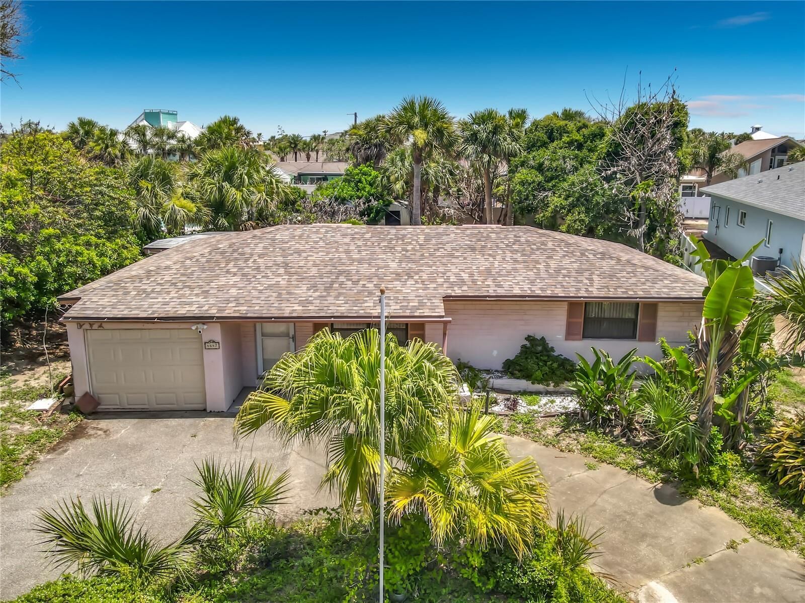 Property Photo: 4647 Saxon Drive FL 32169