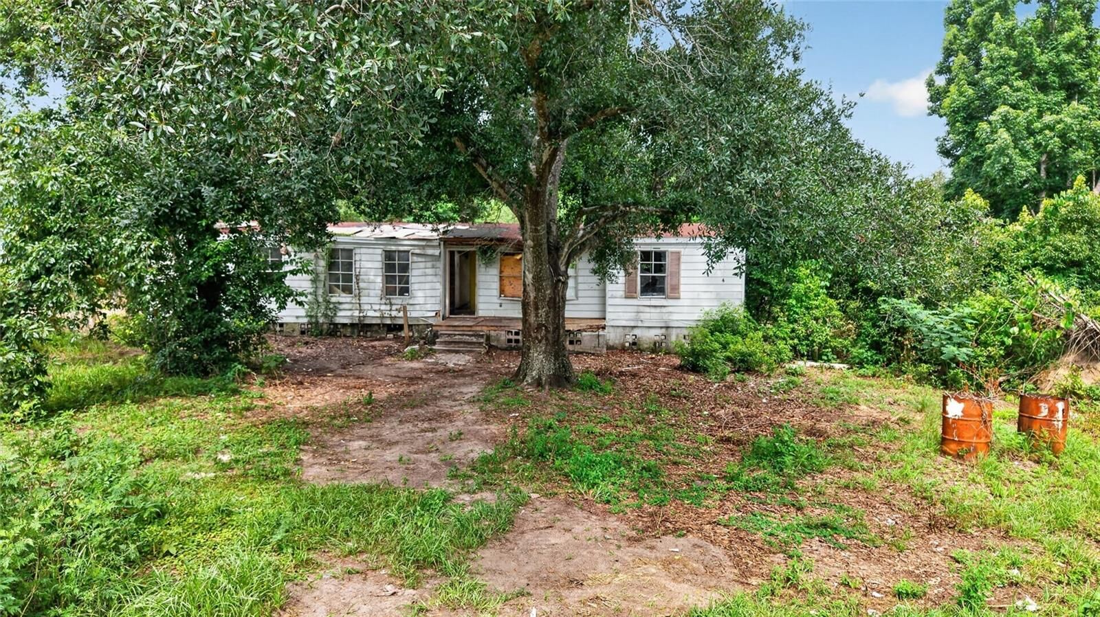 Property Photo: 8608 Hamster Drive FL 33540