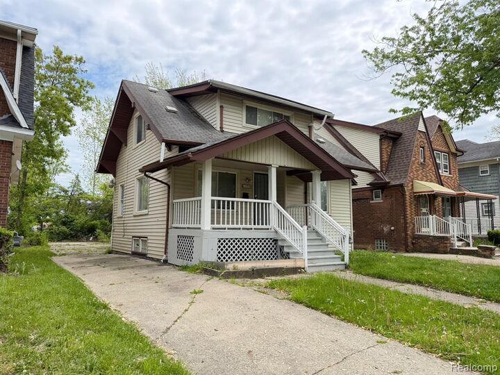 Property Photo:  13338 Freeland Street  MI 48227 2805 