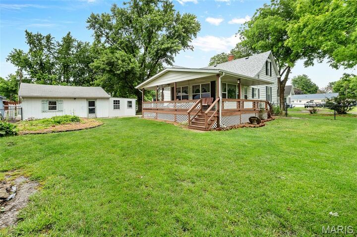 Property Photo: 426 N Nebraska Street IL 62061