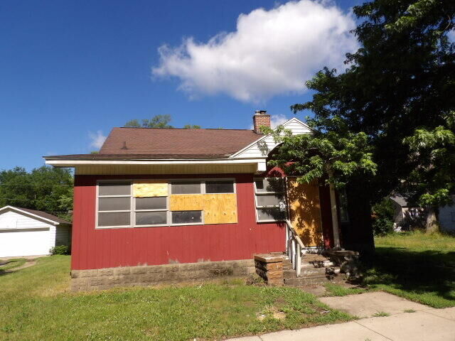 Property Photo: 709 S Main Street MI 49093