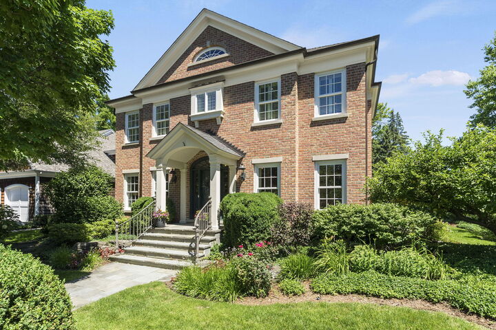 Property Photo:  2387 Larkdale Drive  IL 60025 