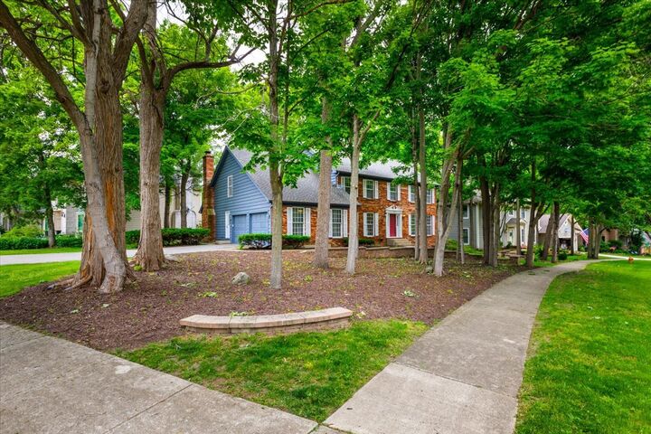 Property Photo: 1159 Hobson Mill Drive IL 60540