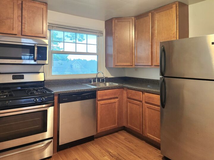 Property Photo:  4257 W Nelson Street 2  IL 60641 