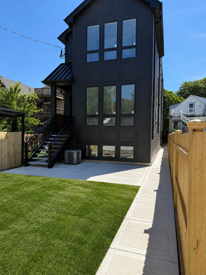 Property Photo: 1830 N Saint Louis Avenue IL 60647
