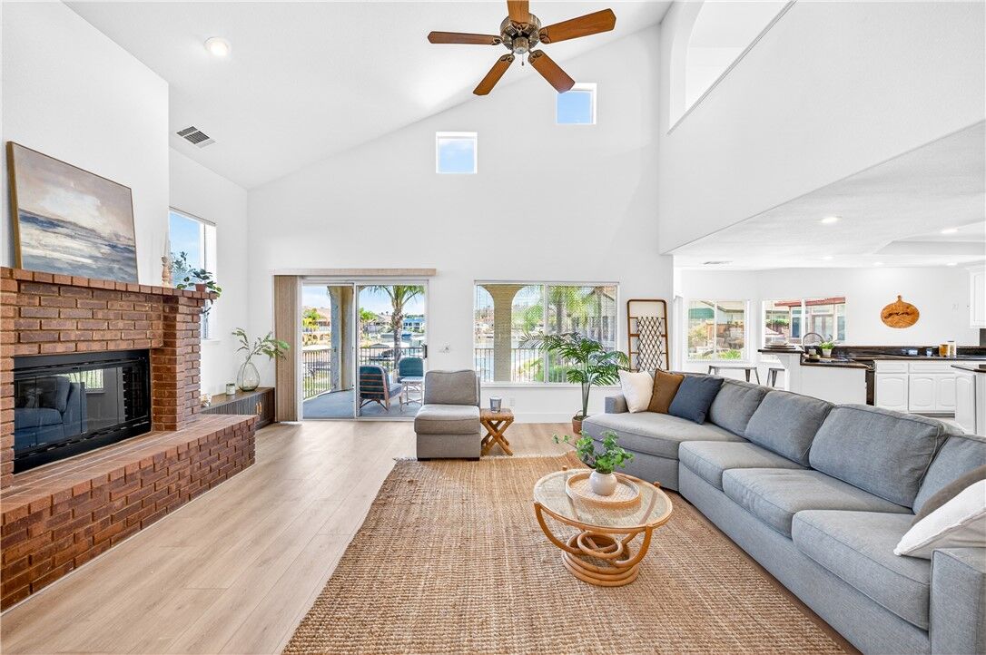 Property Photo:  24140 Cruise Circle Drive  CA 92587 