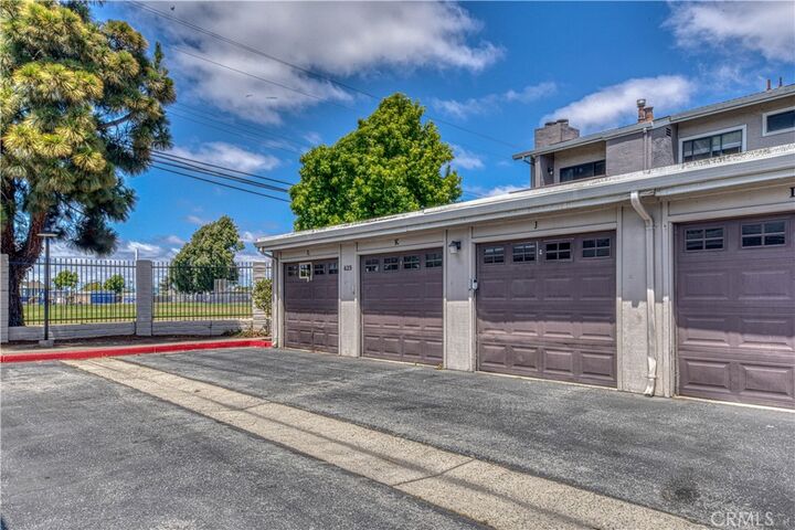 Property Photo:  425 W Laurel  CA 93906 