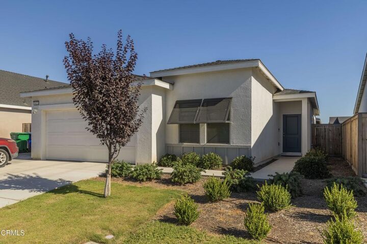 Property Photo: 9627 Maple Terrace Lane CA 93263