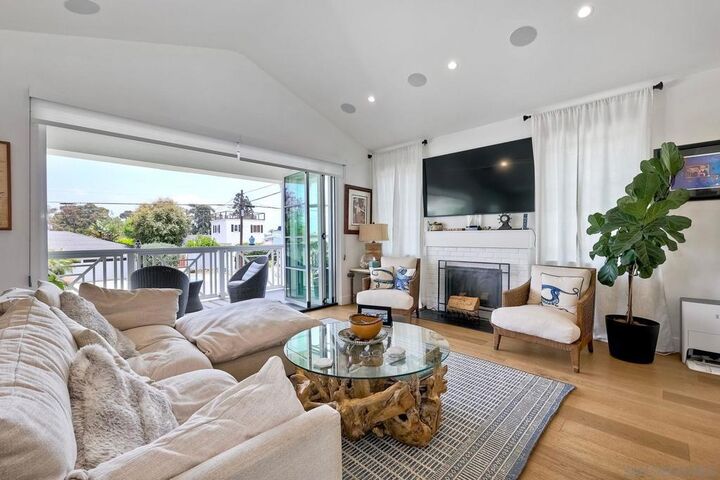 Property Photo:  776 Silvergate Ave  CA 92106 