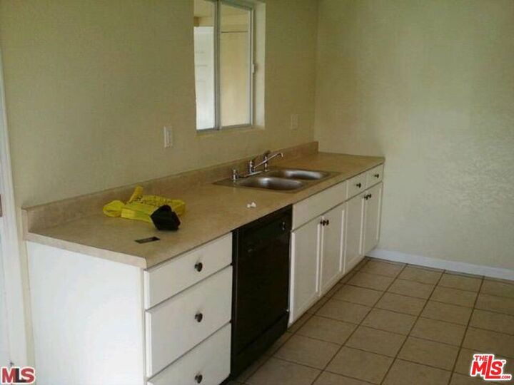 Property Photo:  310 N Cherry Street  CA 92220 