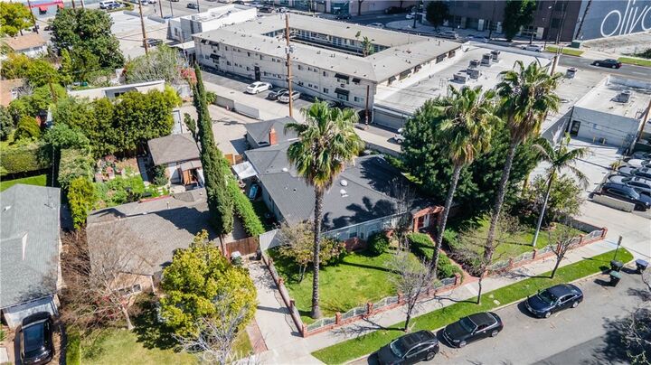 Property Photo:  124 N Naomi  CA 91505 