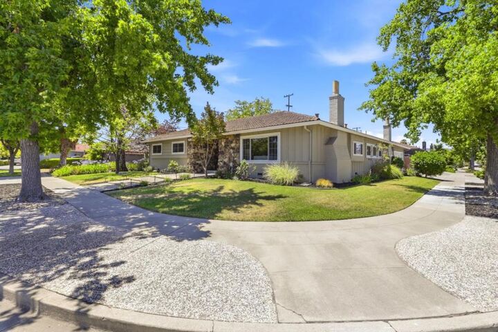 Property Photo:  3311 Beacon Lane  CA 95118 