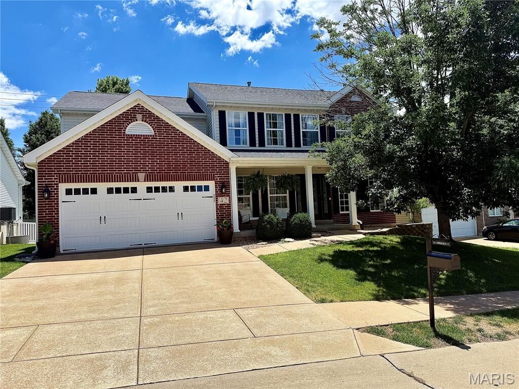 Property Photo:  42 Clovercrest Court  MO 63129 