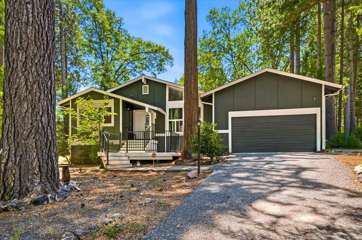 Property Photo:  11854 Tree Top Circle  CA 95959 