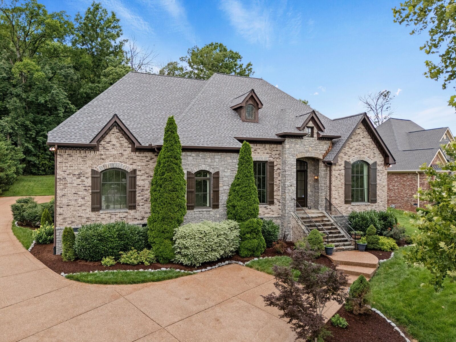 Property Photo:  9512 Wicklow Rd  TN 37027 