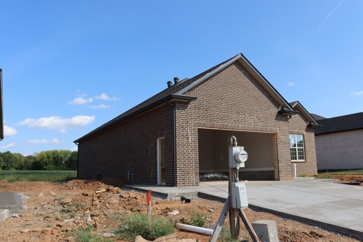 Property Photo:  225 Harvest Moon Dr  TN 37043 