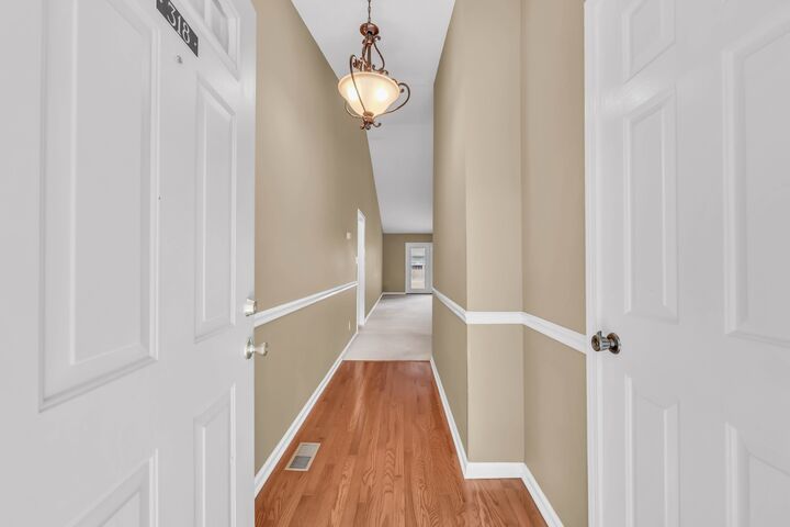Property Photo: 318 Kingswood Ct TN 37043