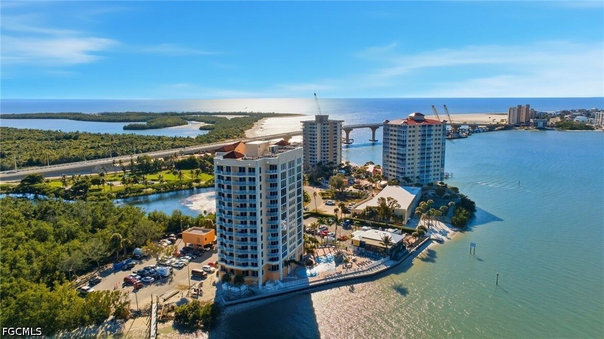 Property Photo:  8771 Estero Boulevard 907  FL 33931 