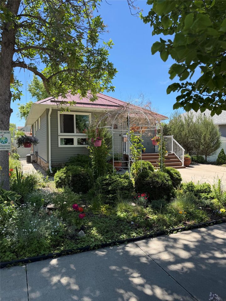 Property Photo: 2116 8th Avenue N MT 59401