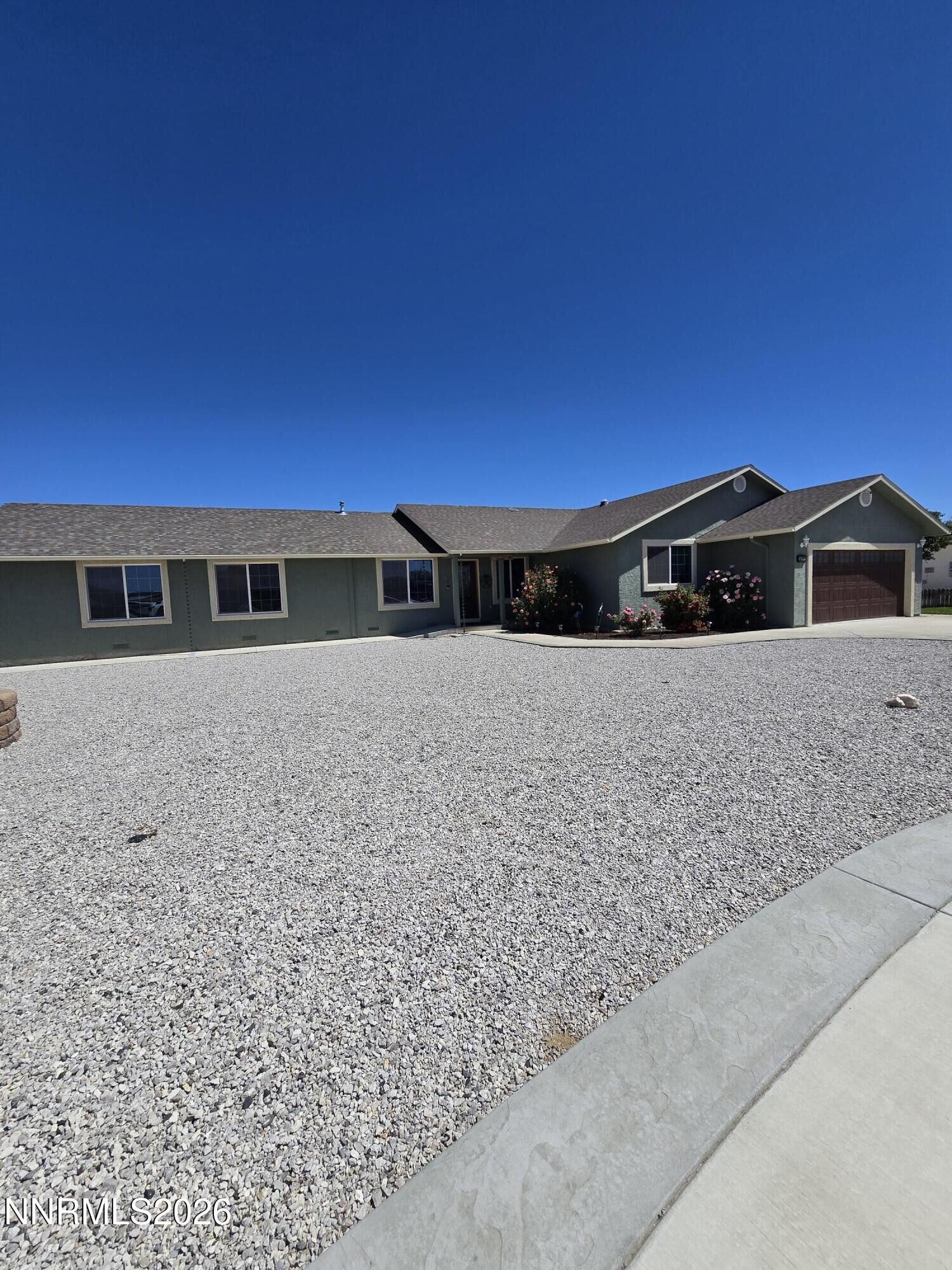 Property Photo: 670 Hunter Park Way NV 89406