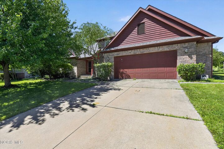 Property Photo: 6062 Wood Drive OH 43566