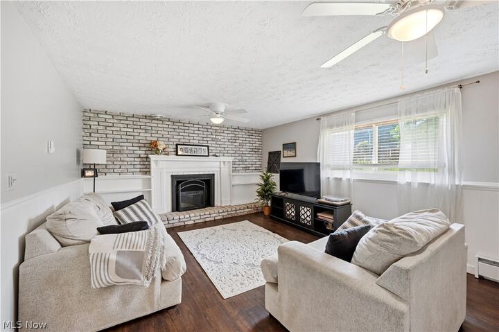 Property Photo:  1004 Plymouth Drive  OH 44044 