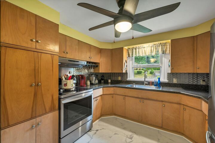 Property Photo:  125 Woodland Avenue  NH 03249 