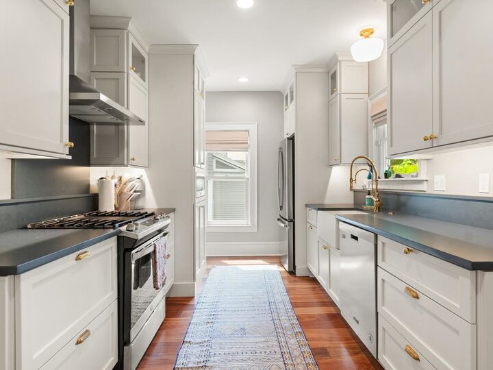 Property Photo:  54 Bayview Street  VT 05401 