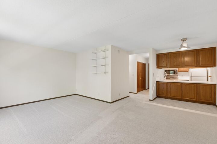 Property Photo:  6650 Vernon Avenue S 409  MN 55436 