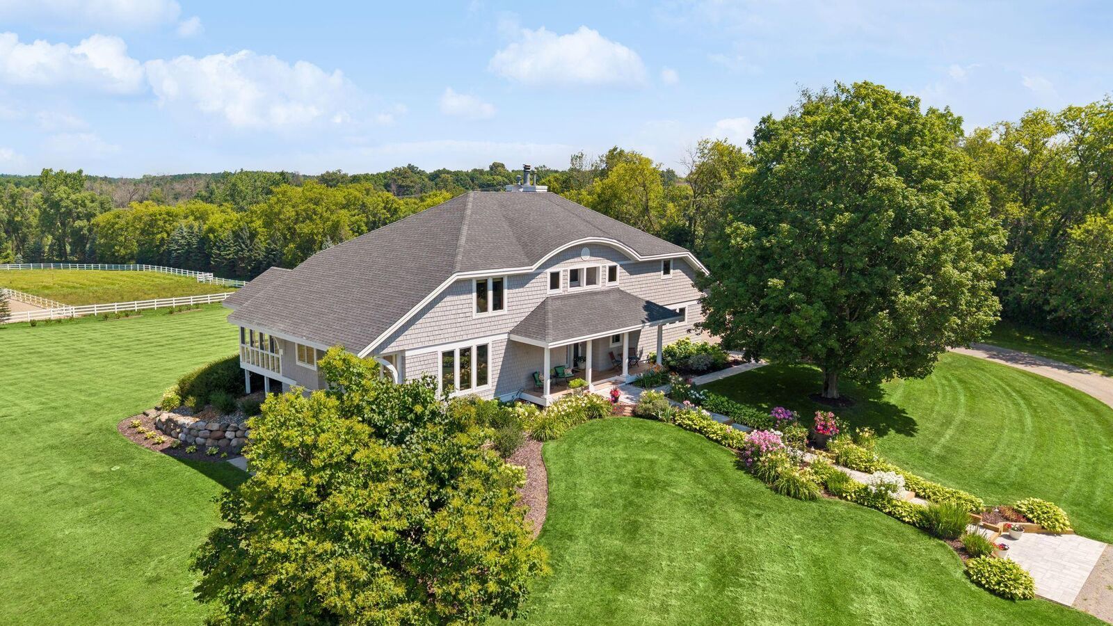 Property Photo: 7526 Turner Road MN 55359