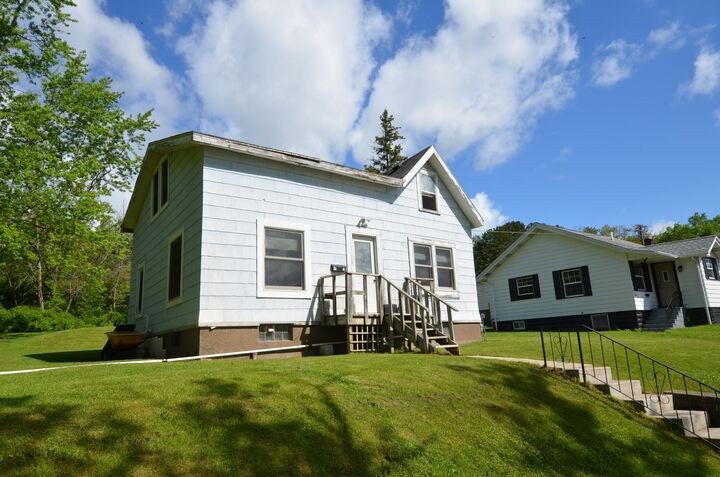Property Photo:  4011 W 9th Street  MN 55807 