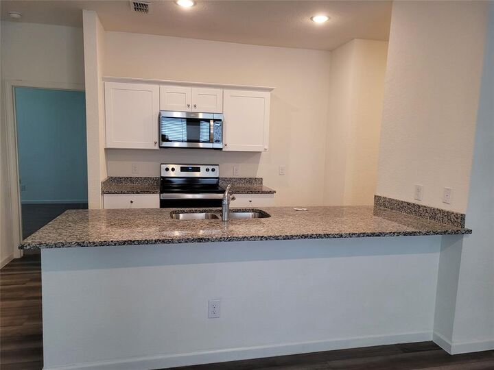 Property Photo: 816 Juniper Street TX 75409