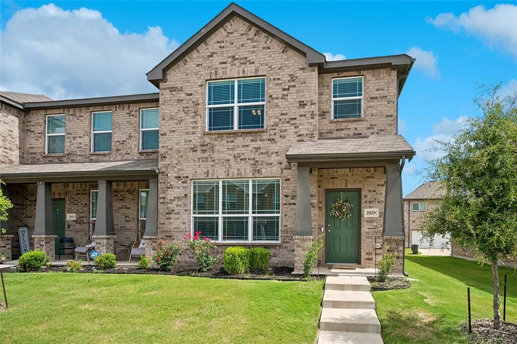 Property Photo:  2829 Bellflower Drive  TX 75150 