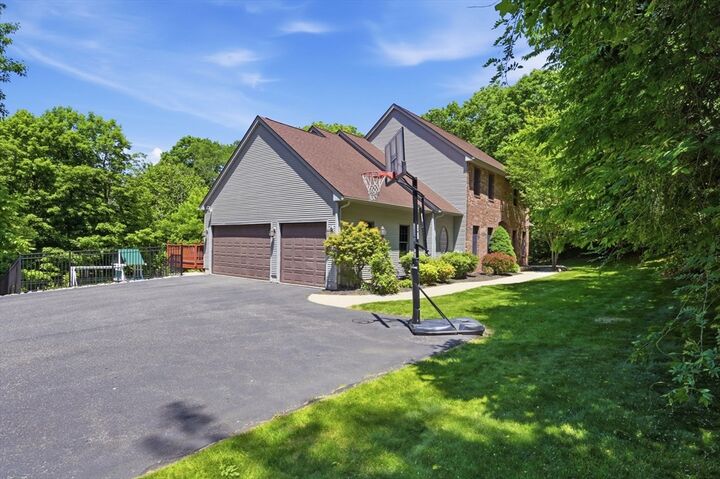 Property Photo: 2 Highview Cir MA 01095