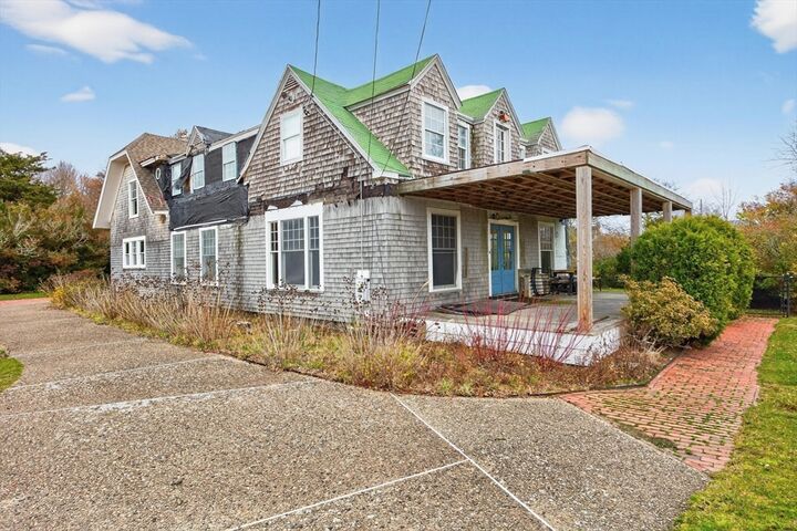 Property Photo:  9 Hedge Lane  MA 02540 
