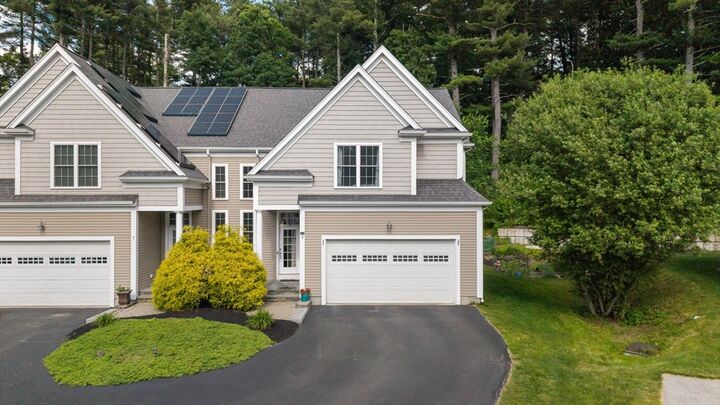 Property Photo:  9 Cyrus Way 9  MA 01532 