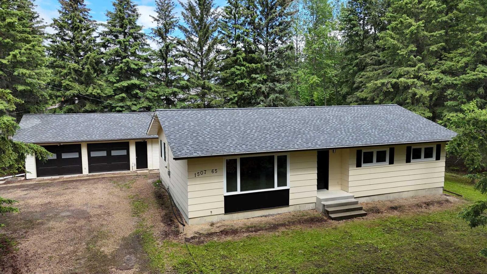 Property Photo: 1507 65 Street AB T7E 1S3